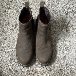 Men’s Ariat slip-on Boots size 10.5